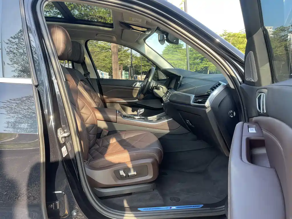 BMW X5 — миниатюра 26