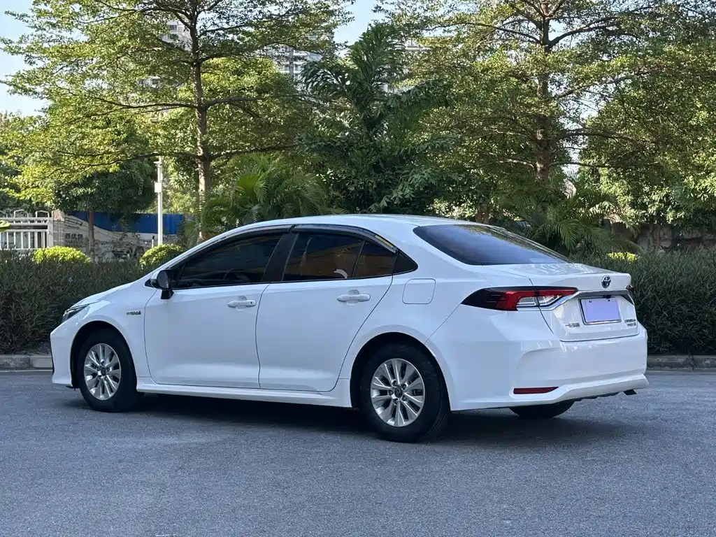 Toyota Corolla — миниатюра 4