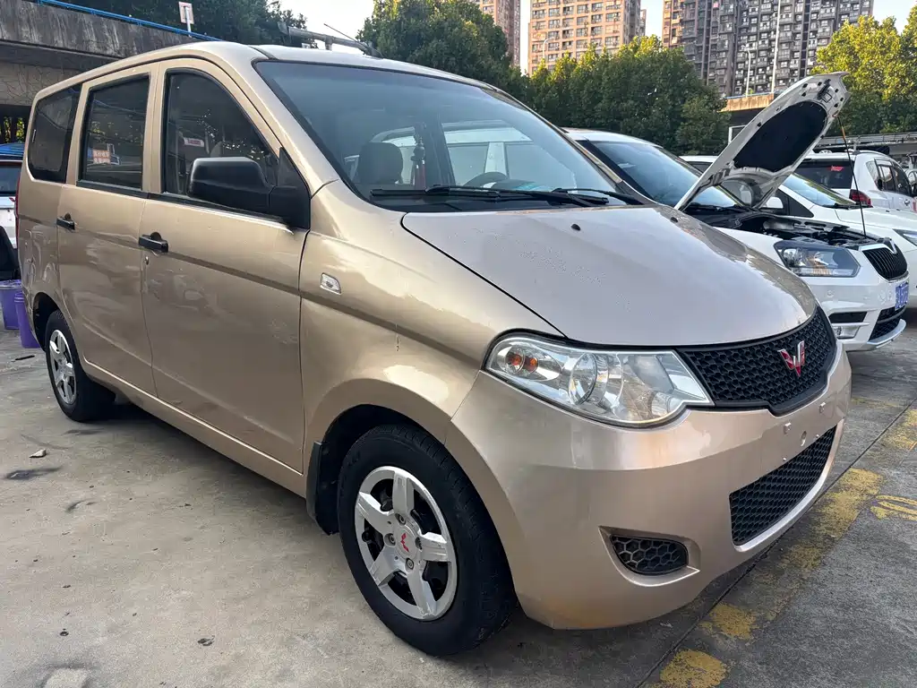 Wuling Hongguang — миниатюра 3