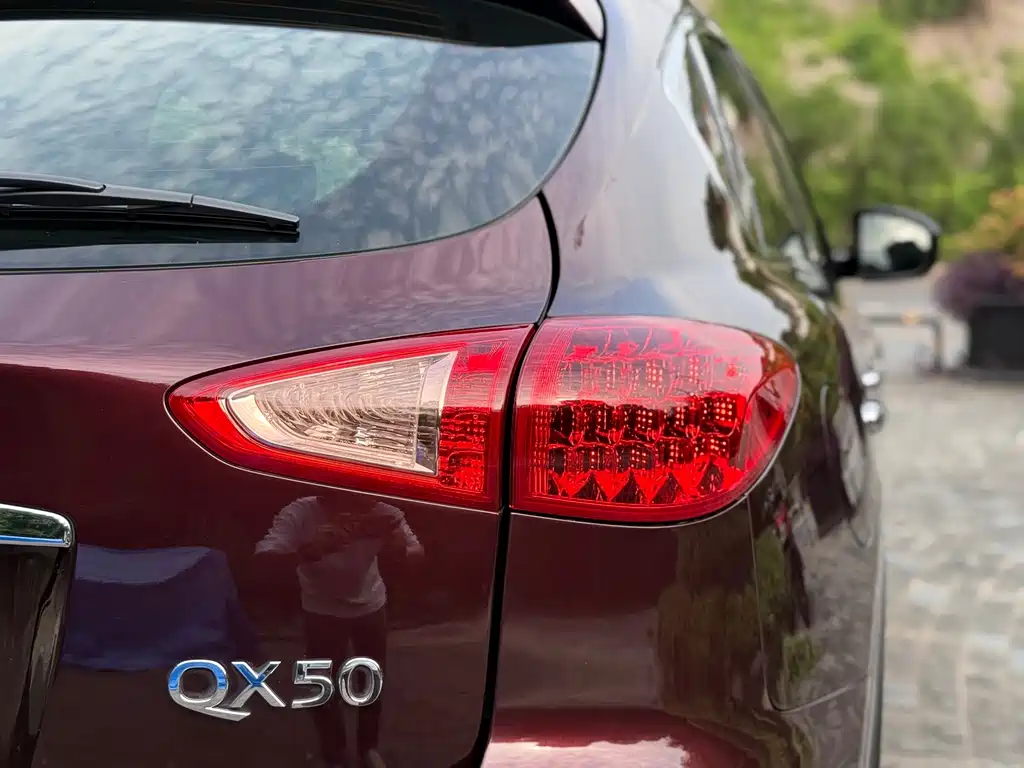 Infiniti QX50 (Import) — миниатюра 8