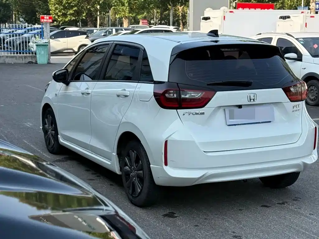 Honda Fit — миниатюра 4