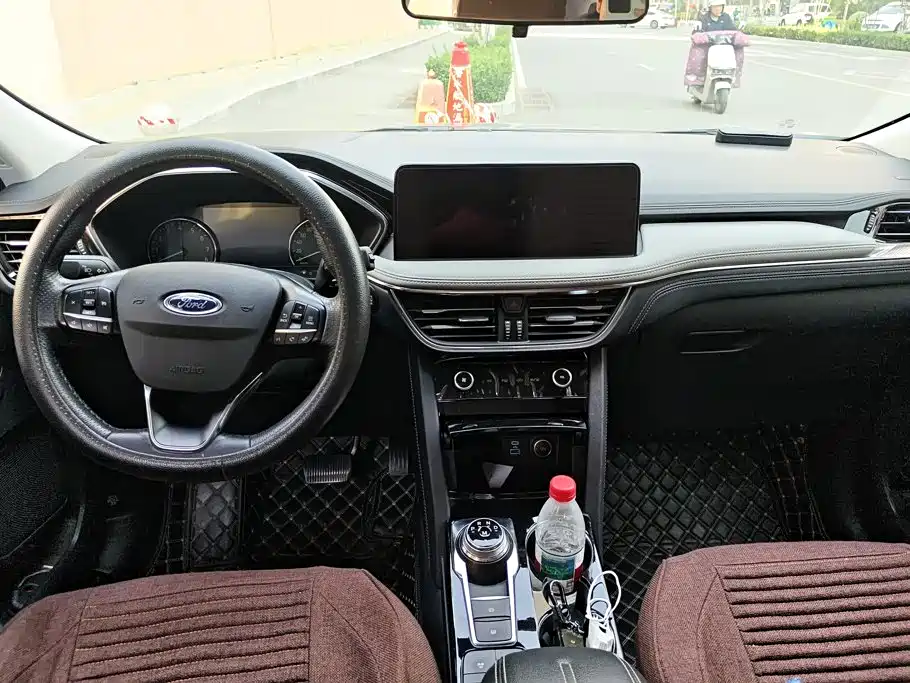 Ford Escape — миниатюра 12