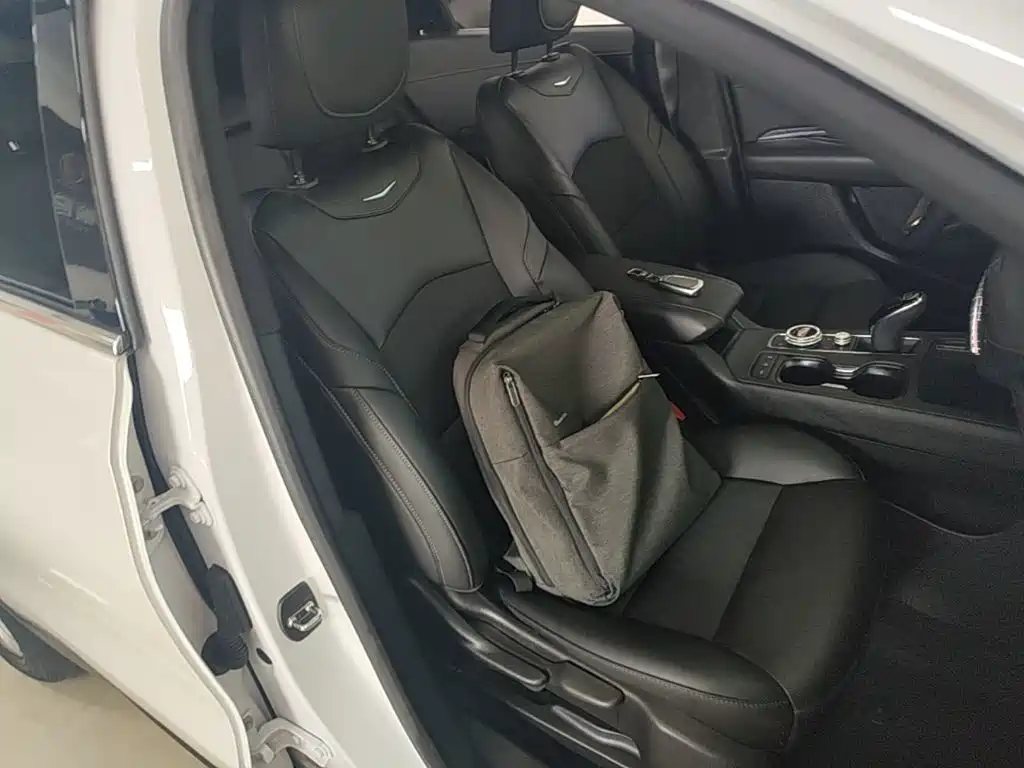 Cadillac XT4 — миниатюра 25