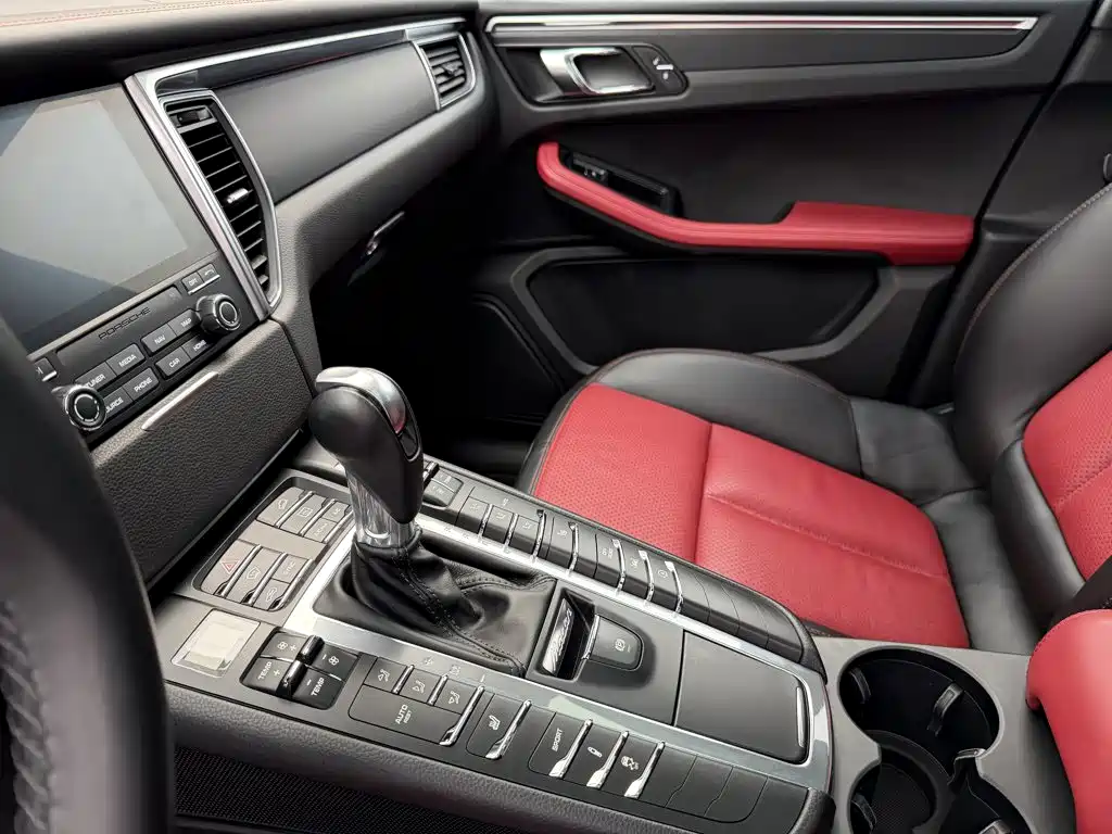 Porsche Macan — миниатюра 15