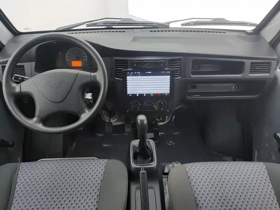 Wuling Zhiguang — миниатюра 12
