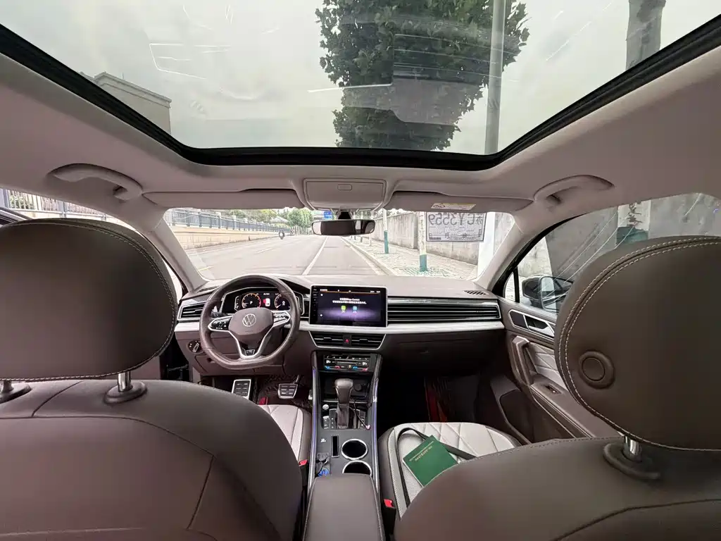 Volkswagen Tiguan L L 2022 330TSI AT R-Line