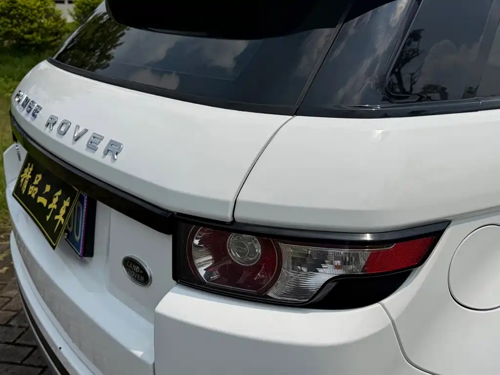 Land Rover Evoque — миниатюра 13