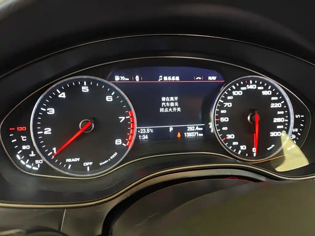 Audi A6L — миниатюра 12