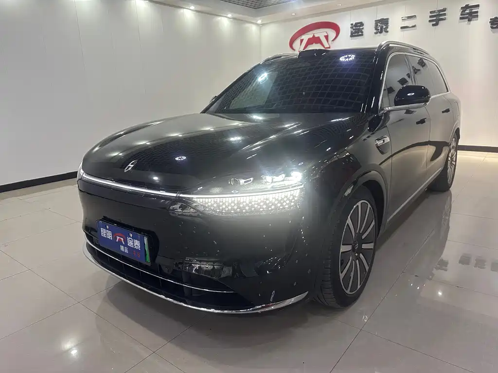 AITO ASK THE WORLD M9