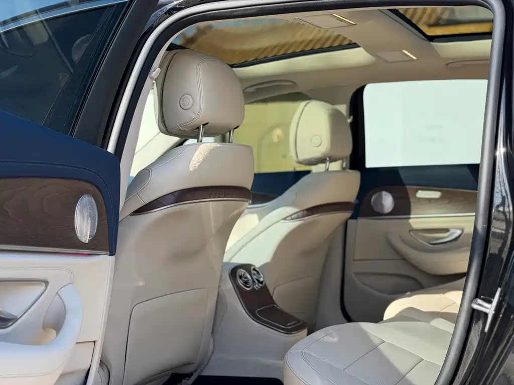 Mercedes-Benz E-Class E 2023 E 300 L Fashion