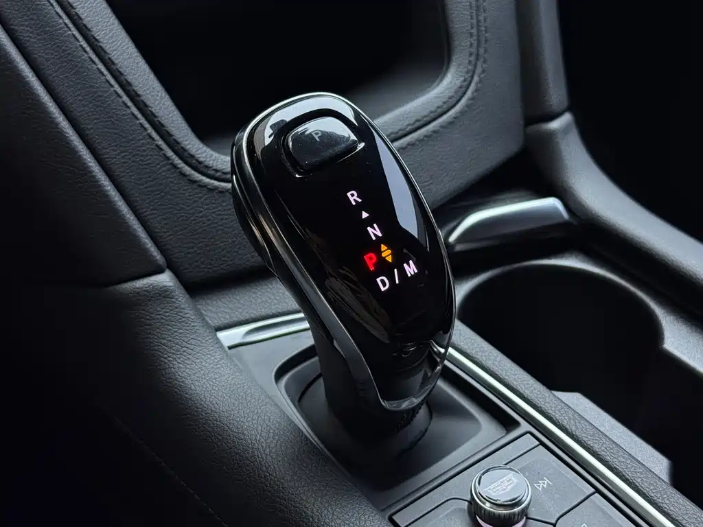 Cadillac XT6 — миниатюра 9