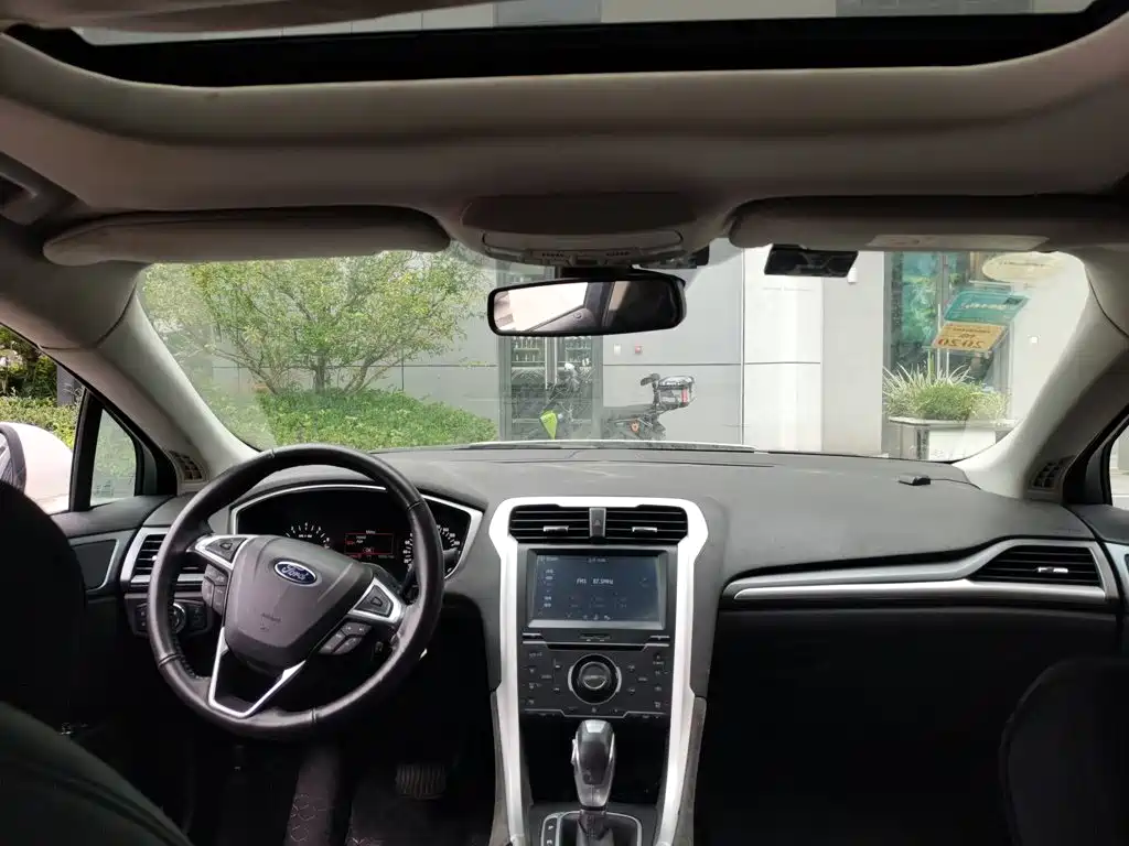 Ford Mondeo — миниатюра 14