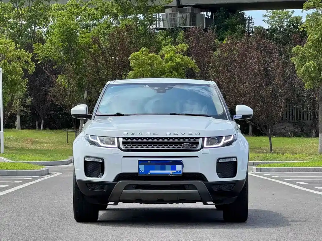 Land Rover Evoque 240PS SE Smart Shine Edition, фото 2