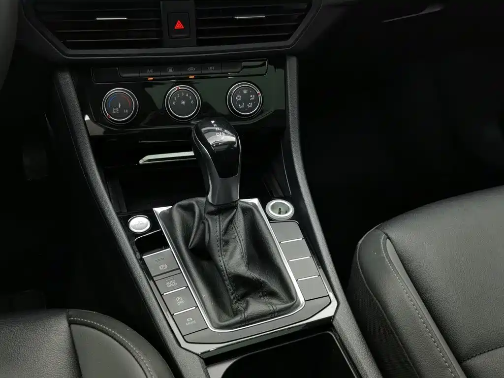 Volkswagen Sagitar — миниатюра 13