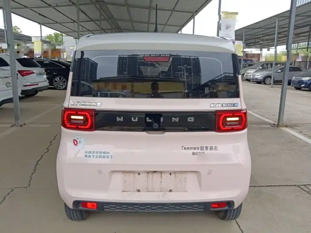 Wuling MINIEV — миниатюра 6
