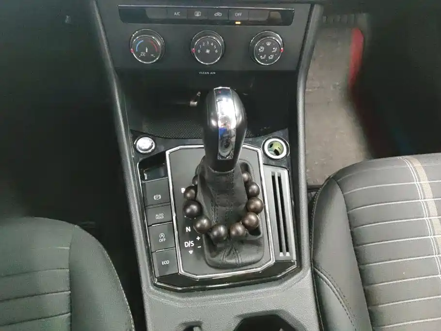Volkswagen Lavida — миниатюра 16