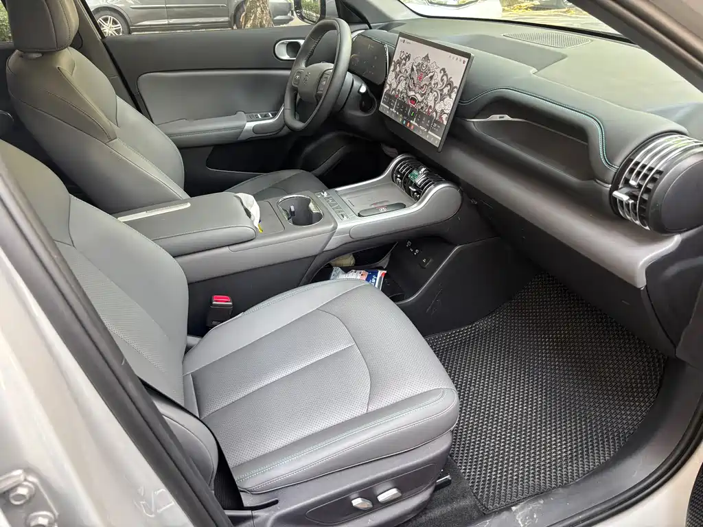 BYD Yuan Plus — миниатюра 11