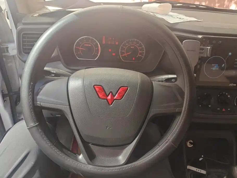 Wuling Hongguang V — миниатюра 15
