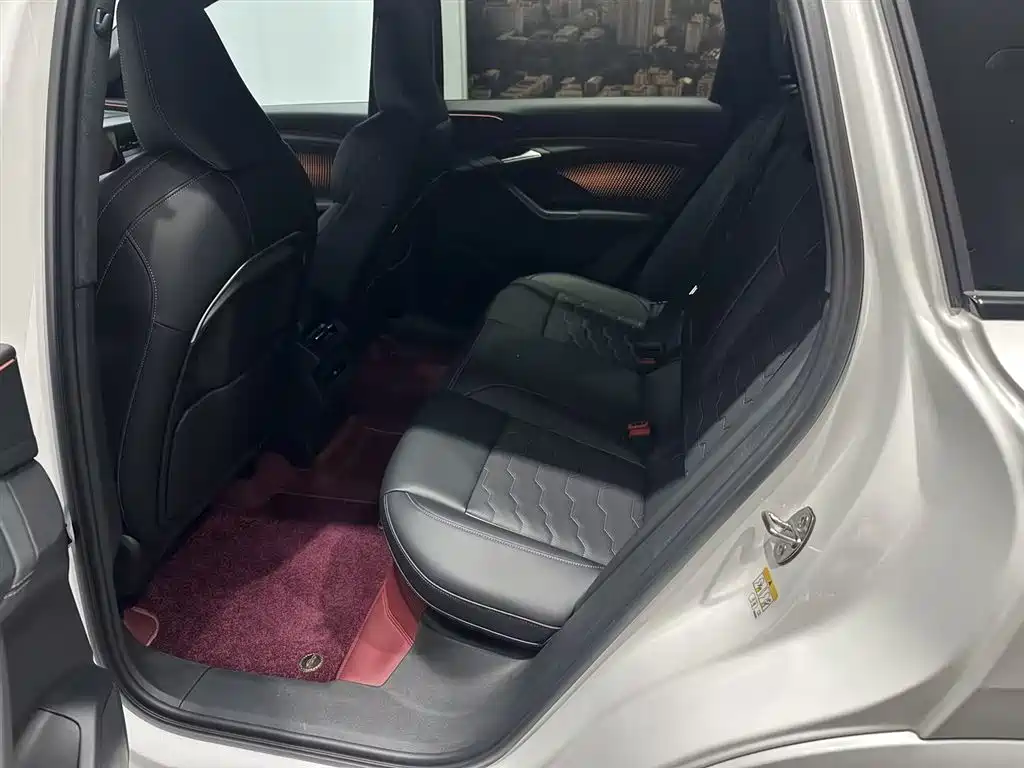Audi Q6L e-tron — миниатюра 14