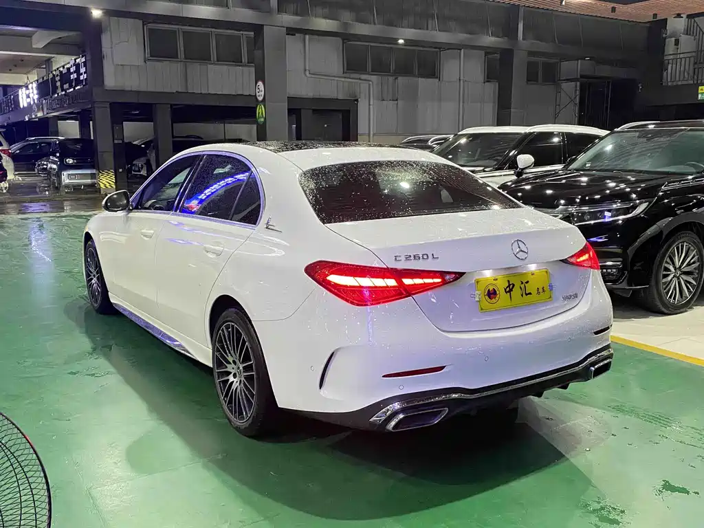 Mercedes-Benz C-Class — миниатюра 7