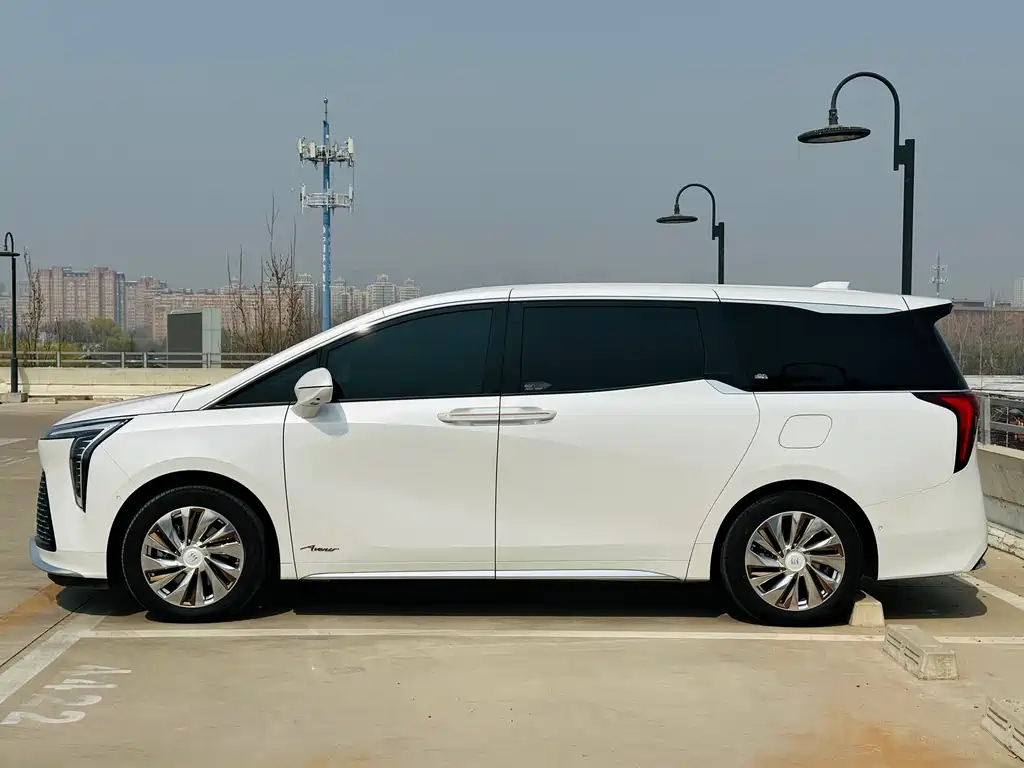 Buick Century 2025 2.0T мест