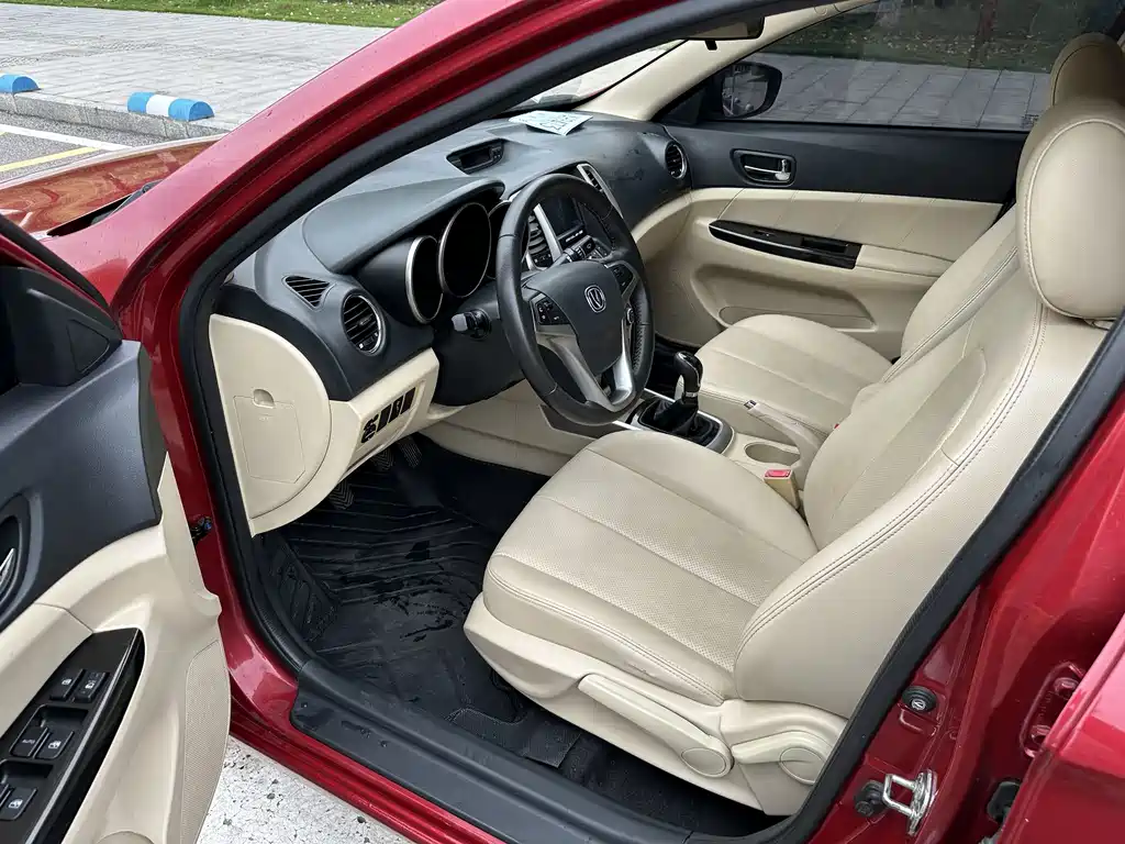 Changan Eado — миниатюра 10