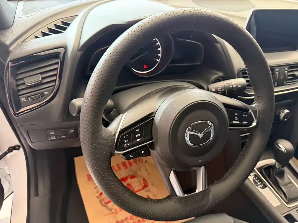 Mazda CX-4 — миниатюра 7