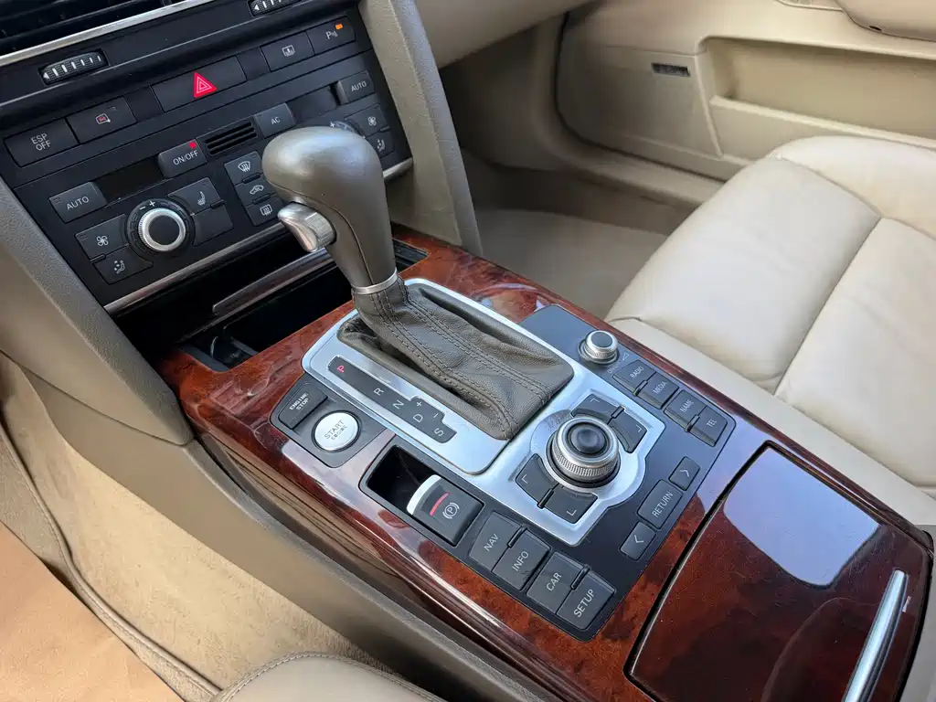 Audi A6L — миниатюра 8