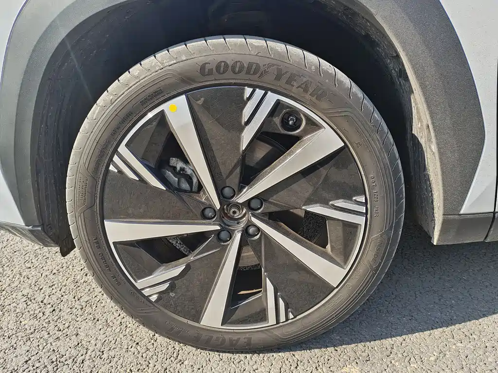 GEELY AUTOMOBILE BOYUE L