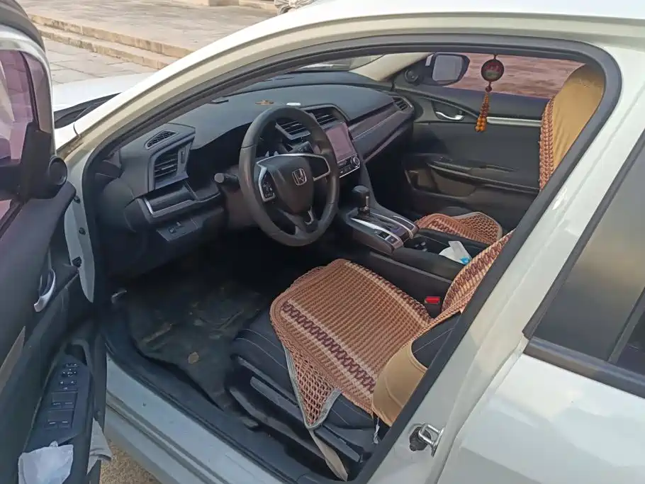 Honda Civic — миниатюра 7