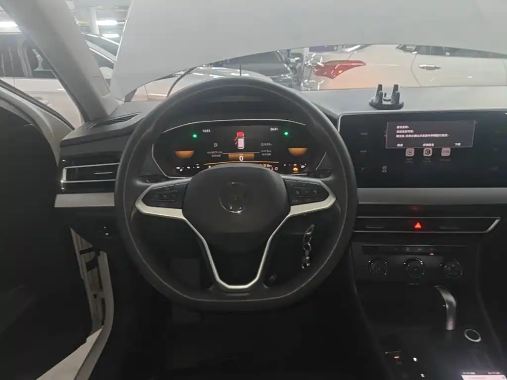 Volkswagen Lavida — миниатюра 11