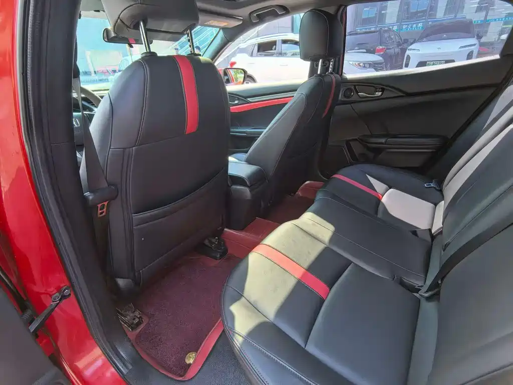 Honda Civic — миниатюра 7