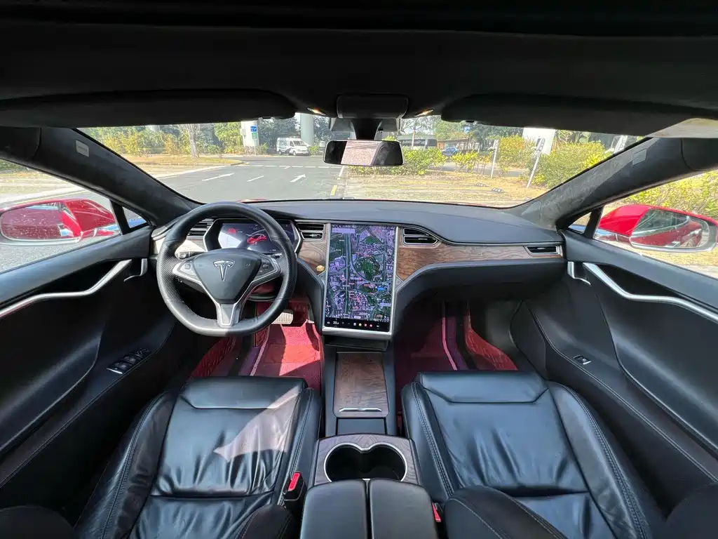 TESLA MODEL S