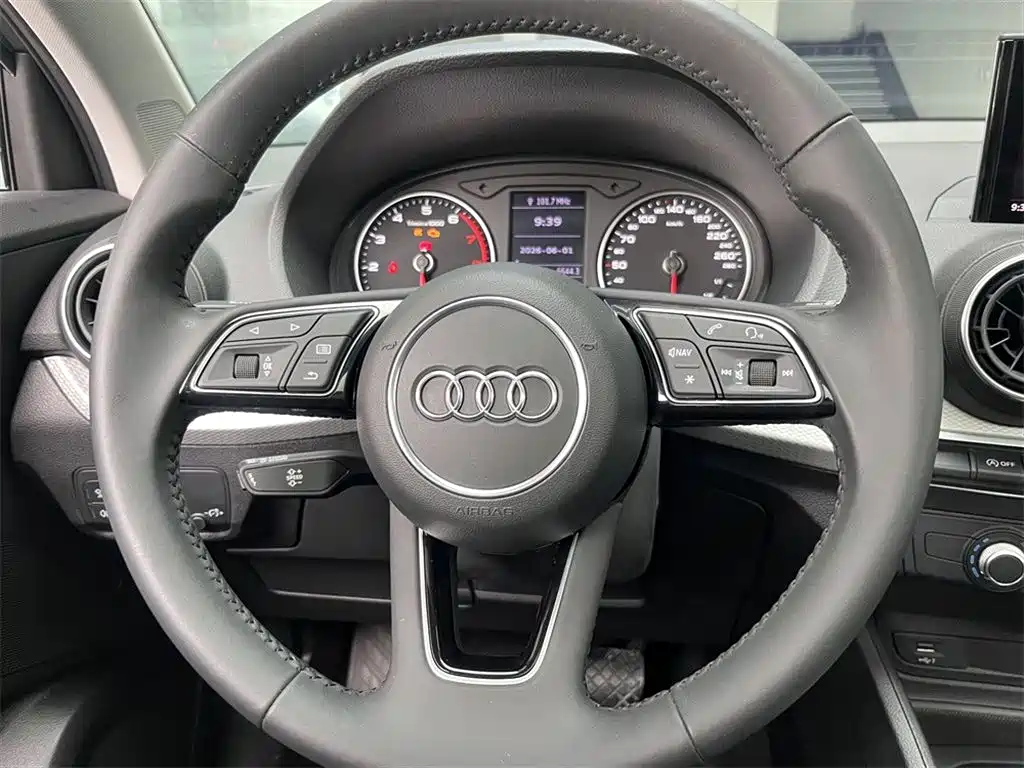 Audi Q2L 2021 35 TFSI