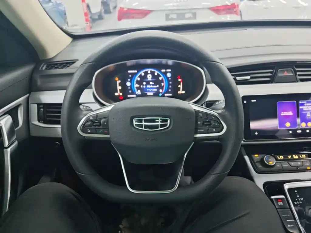 Geely Boyue — миниатюра 11