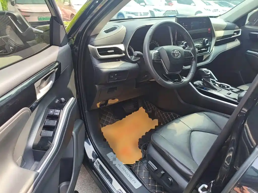 Toyota Highlander — миниатюра 21