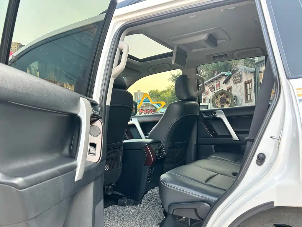 Toyota Prado — миниатюра 10