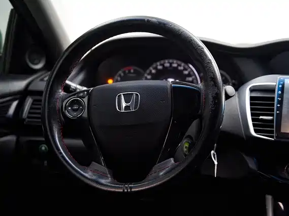 Honda Accord — миниатюра 17