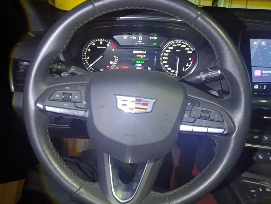 Cadillac CT5 — миниатюра 15