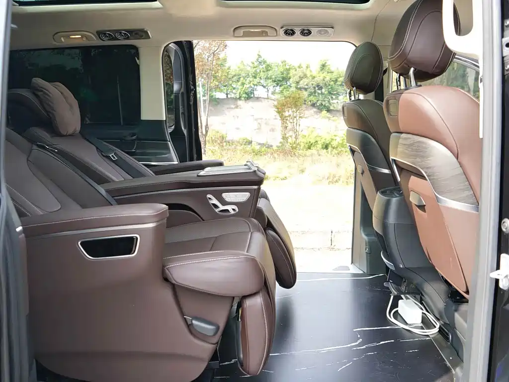 Mercedes-Benz V-Class — миниатюра 15