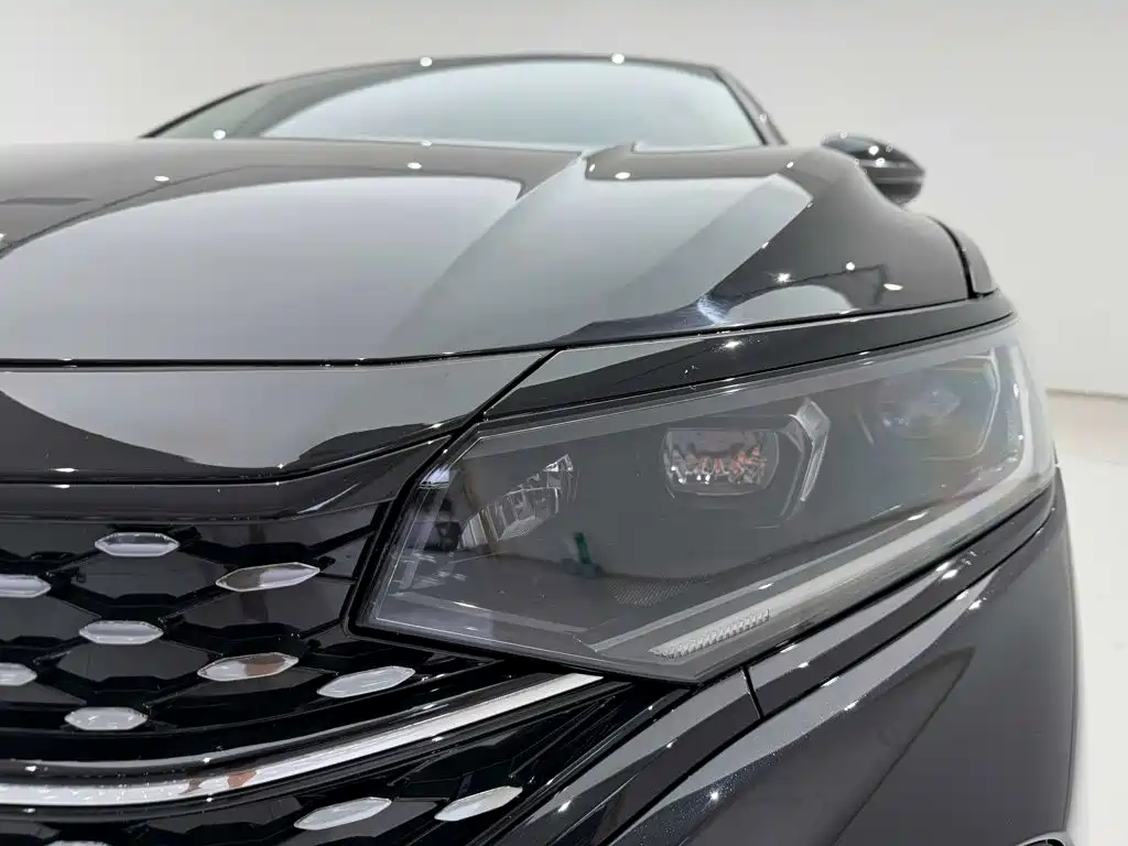 Volkswagen Passat — миниатюра 9