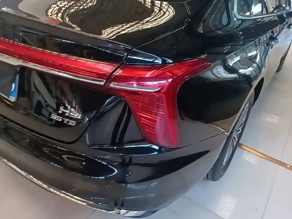 Hongqi Hongqi H5 — миниатюра 8