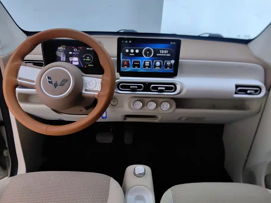 Wuling MINIEV — миниатюра 12