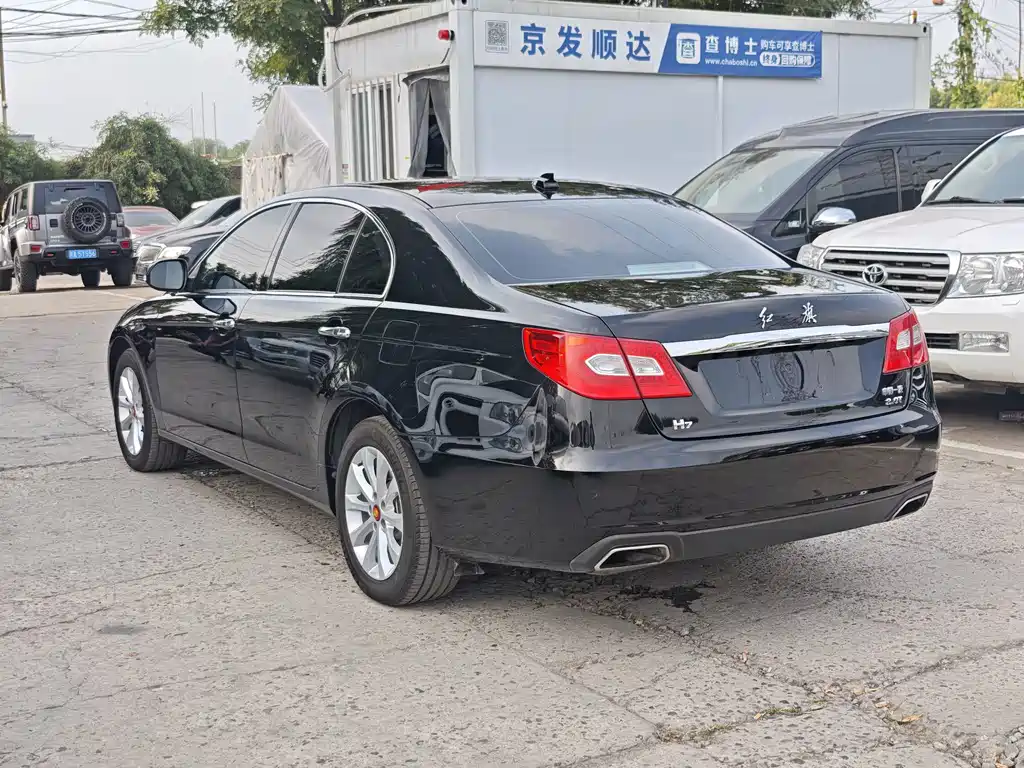 Hongqi Hongqi H7 — миниатюра 4