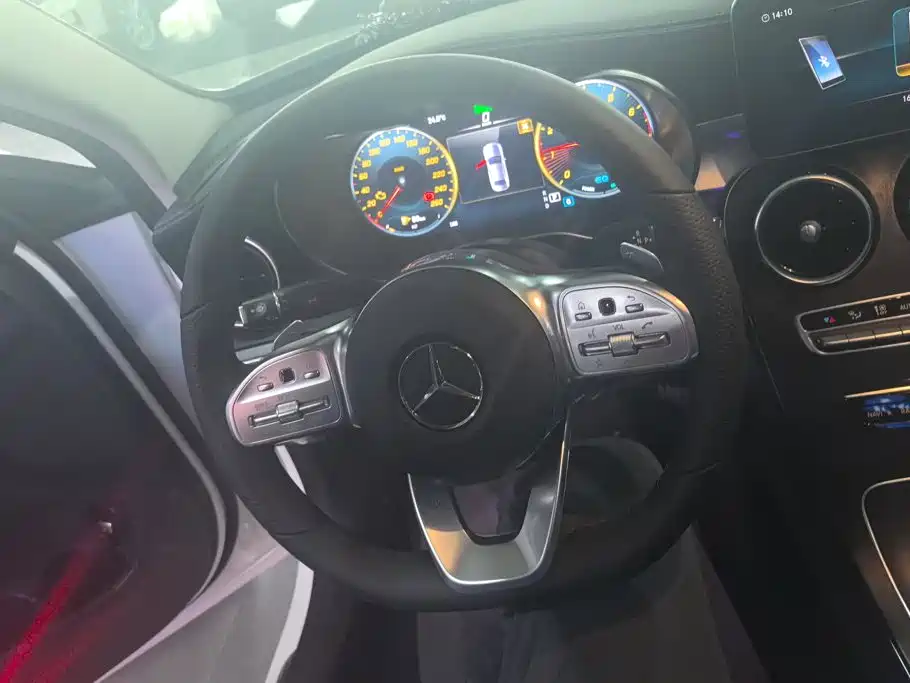 Mercedes-Benz C-Class — миниатюра 15