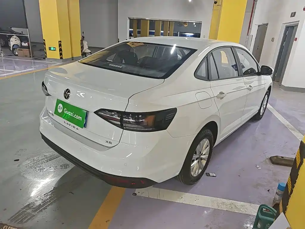 Volkswagen Lavida — миниатюра 7