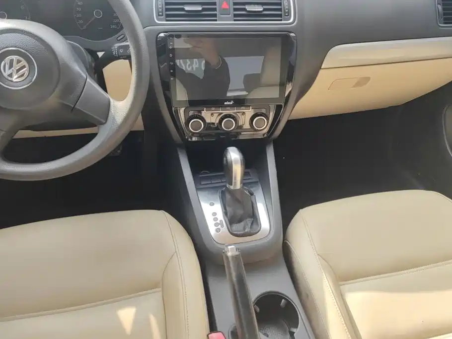 Volkswagen Sagitar — миниатюра 16