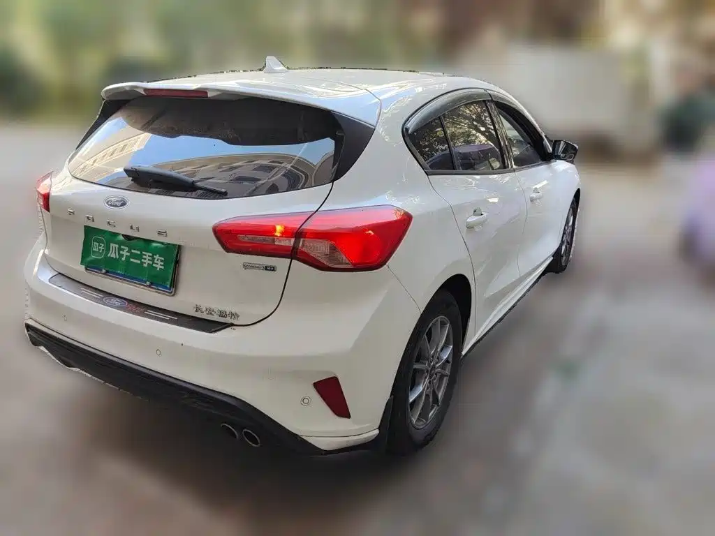 Ford Focus — миниатюра 6