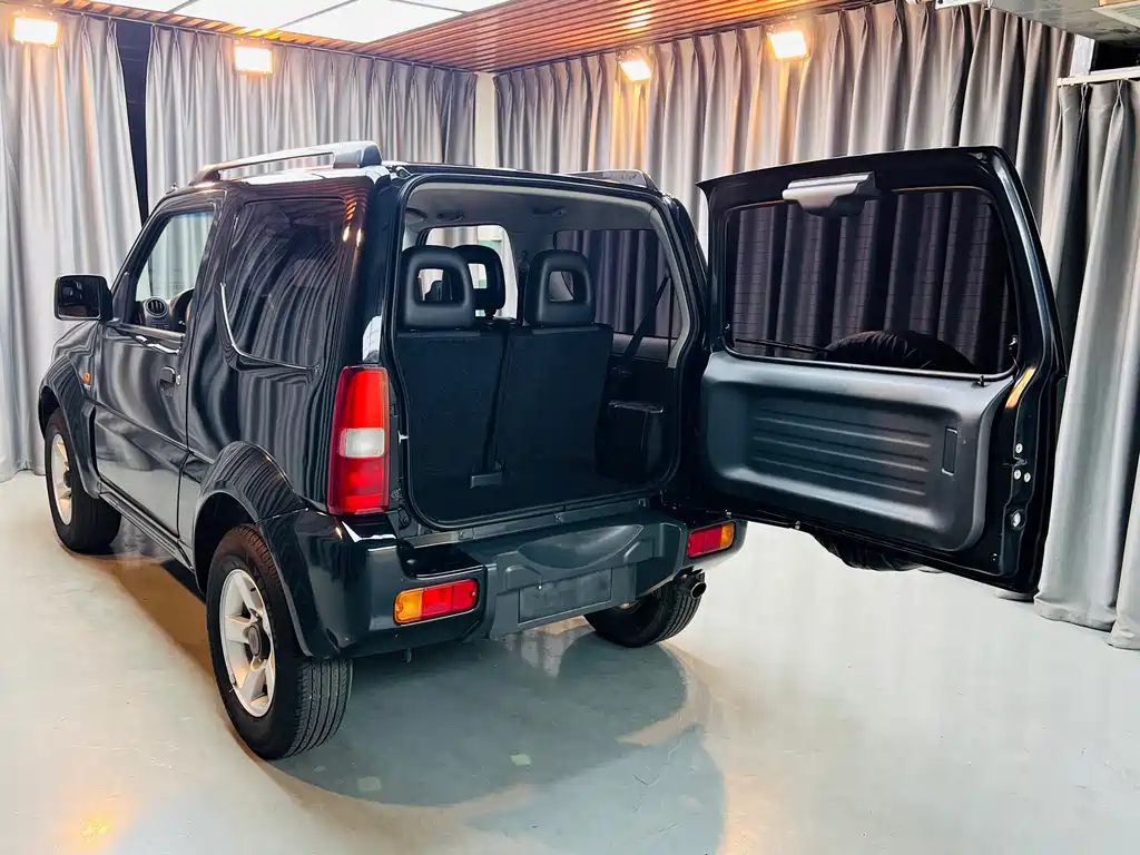 Suzuki Jimny — миниатюра 7