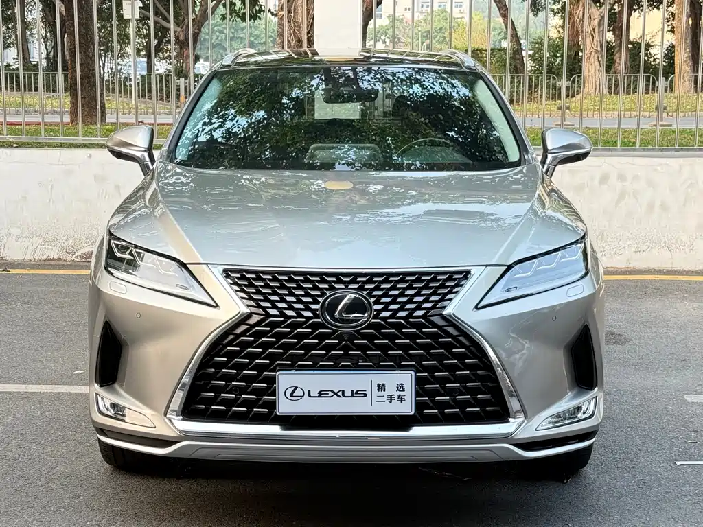 Lexus RX 2020